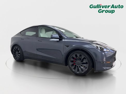 Used 2022 Tesla Model Y Performance AWD/4WD image 12