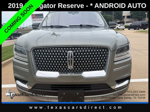 Used 2019 Lincoln Navigator Reserve AWD/4WD image 3