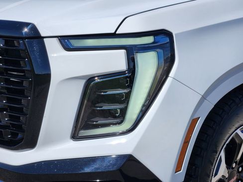 Certified 2025 GMC Yukon AT4 Ultimate image 8
