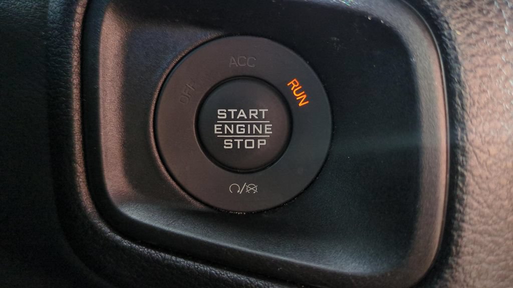 Used 2025 Jeep Wrangler Unlimited Sport AWD/4WD image 21