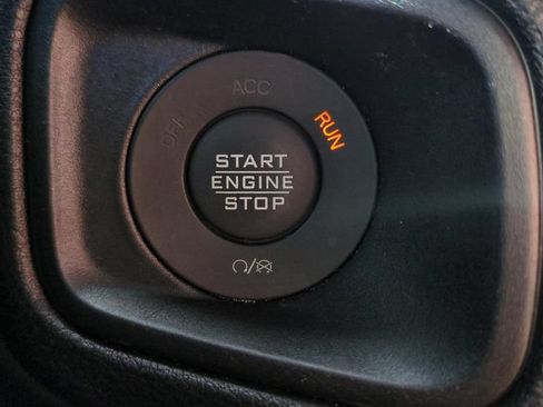 Used 2025 Jeep Wrangler Unlimited Sport AWD/4WD image 21