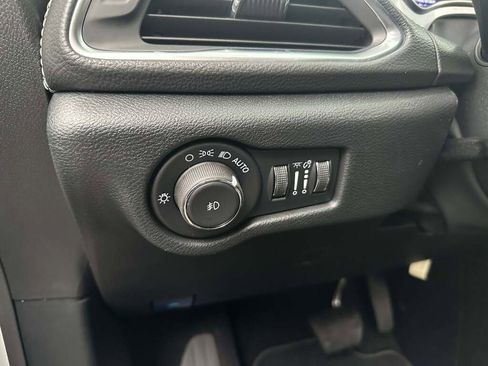 New 2026 Chrysler Pacifica Limited image 20