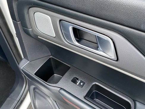 Certified 2025 Ford Explorer ST image 27