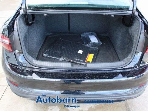 New 2026 Volkswagen Jetta SE FWD image 20