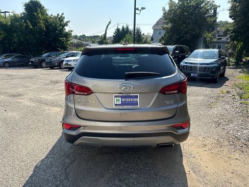 Used 2017 Hyundai Santa Fe Sport AWD/4WD image 5