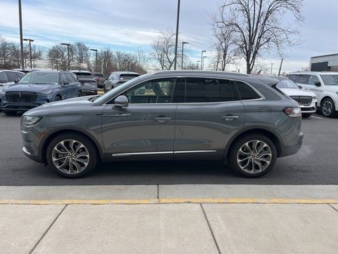 Used 2023 Lincoln Nautilus Reserve image 4