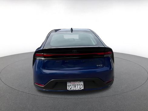 Used 2025 Toyota Prius LE image 12