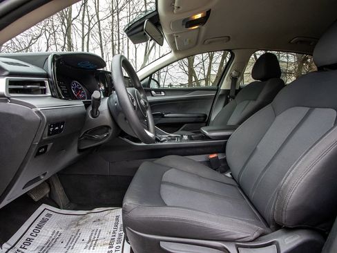 Used 2021 Kia K5 LXS image 9