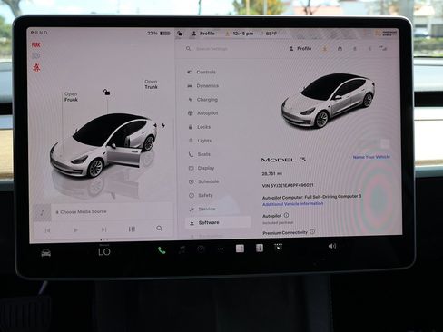 Used 2023 Tesla Model 3 Standard Range image 47