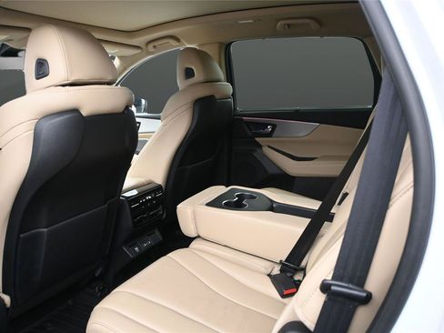 Used 2022 Acura MDX SH-AWD w/ Technology Package image 13
