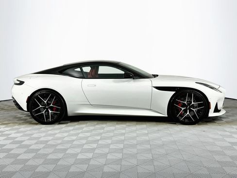 Used 2024 Aston Martin DB12 Coupe RWD image 14