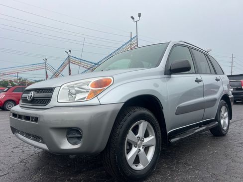 Used 2004 Toyota RAV4 4WD image 3