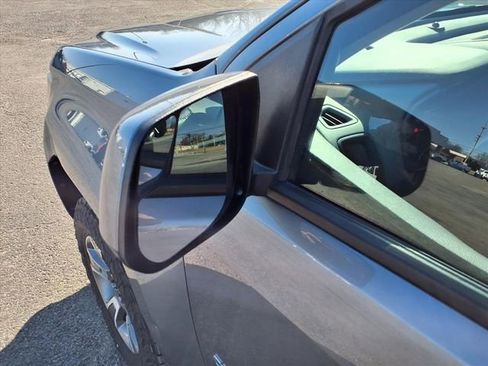 Used 2018 Chevrolet Colorado Z71 image 48