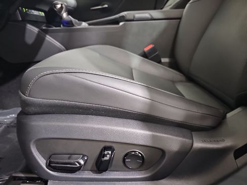 Used 2023 Lexus ES 250 w/ Premium Package AWD/4WD image 27