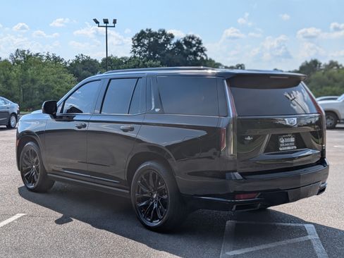 Used 2024 Cadillac Escalade Sport Platinum w/ LPO, ONYX Package AWD/4WD image 7