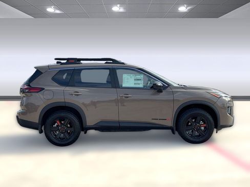 New 2026 Nissan Rogue SV AWD/4WD image 8