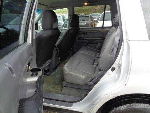 Used 2004 Honda Pilot EX image 15