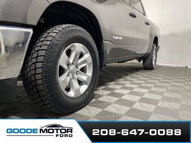 Used 2024 RAM 1500 Laramie w/ Off Road Group AWD/4WD image 26