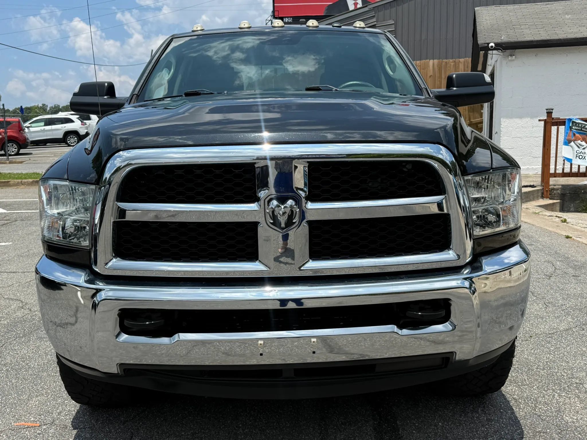 Used 2018 RAM 2500 Tradesman w/ Chrome Appearance Group AWD/4WD image 3