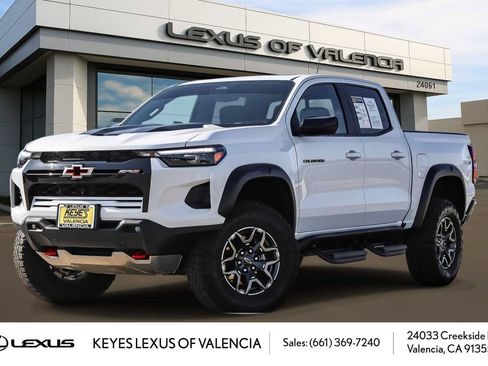 Used 2024 Chevrolet Colorado ZR2 w/ Technology Package AWD/4WD image 1