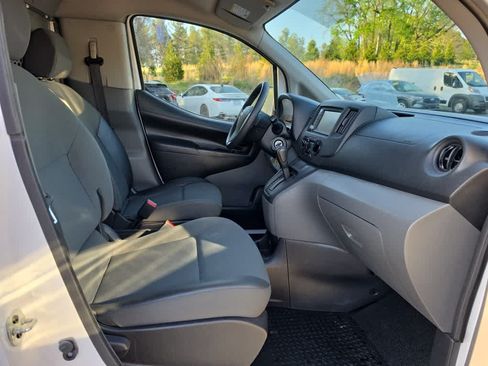 Used 2020 Nissan NV200 S FWD image 22