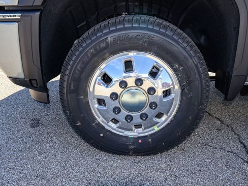 New 2026 GMC Sierra 3500 Denali Ultimate image 17