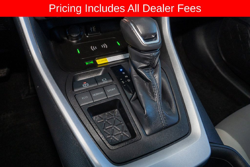 Used 2024 Toyota RAV4 XLE Premium FWD image 17