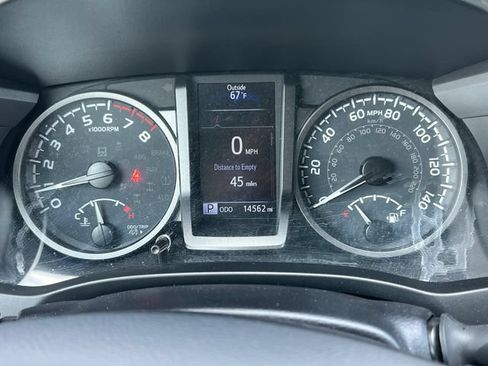 Used 2023 Toyota Tacoma TRD Sport AWD/4WD image 20