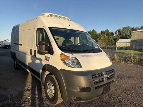 Used 2018 RAM ProMaster 3500 w/ Interior Convenience Group FWD image 3