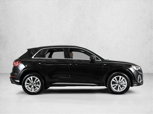 Certified 2025 Audi Q3 2.0T Premium Plus w/ Premium Plus Package image 5