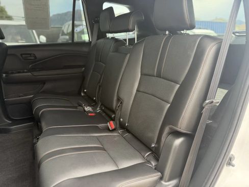 Used 2023 Honda Passport TrailSport image 15