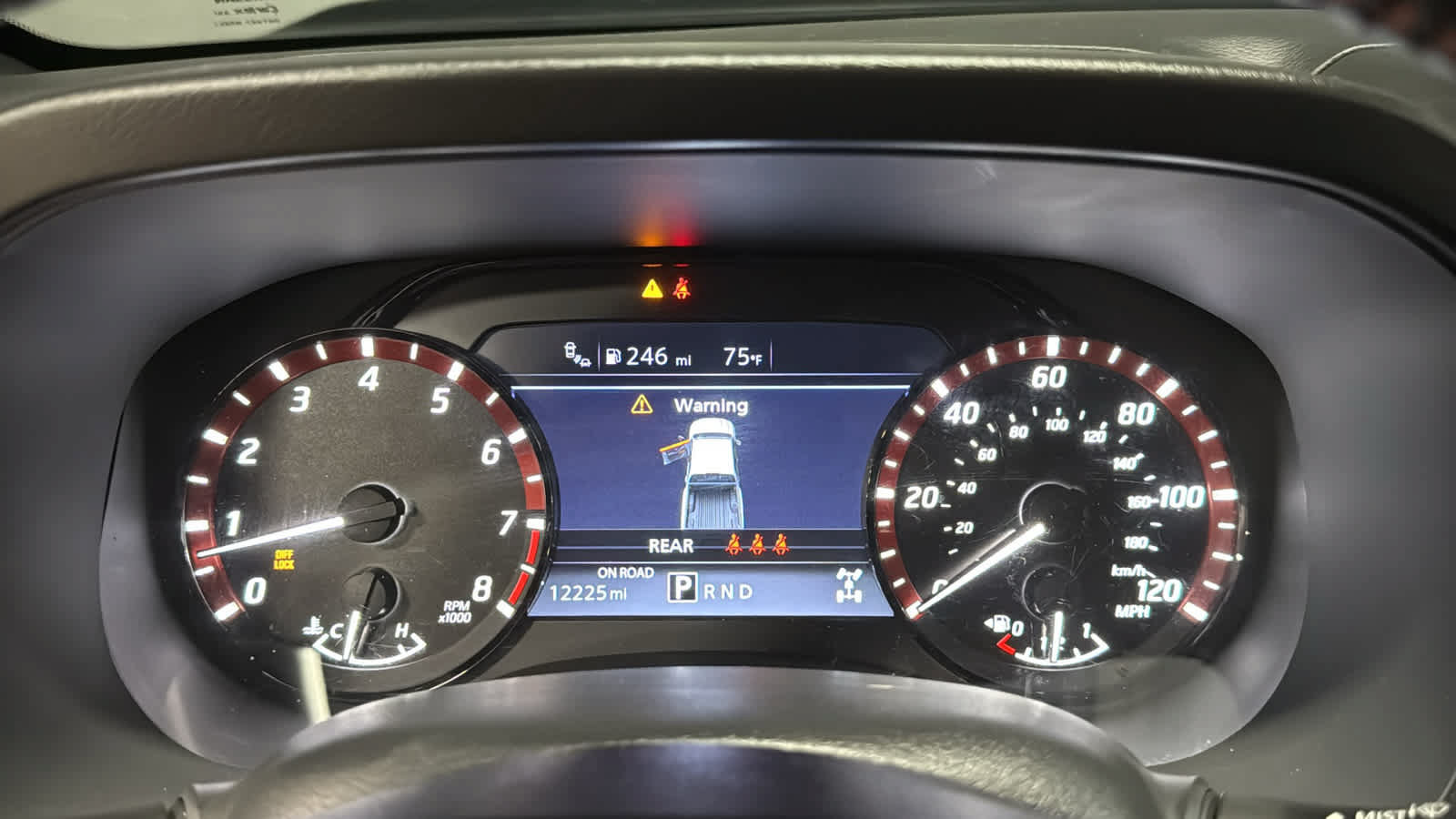 Used 2026 Nissan Frontier PRO-4X AWD/4WD image 14