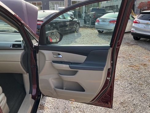 Used 2016 Honda Odyssey EX-L image 16