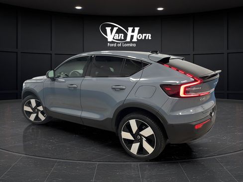 Used 2023 Volvo C40 P8 Recharge Ultimate w/ Protection Package Premier AWD/4WD image 5