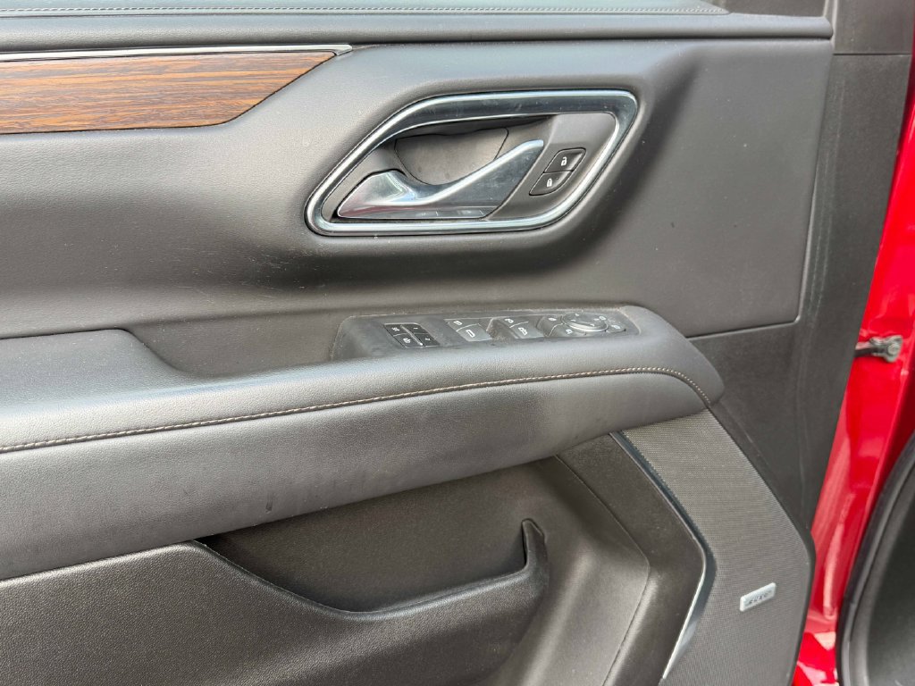 Used 2024 Chevrolet Tahoe High Country AWD/4WD image 28