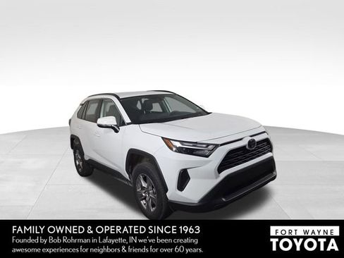 Used 2025 Toyota RAV4 XLE image 4