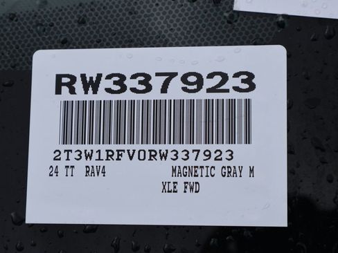 Used 2024 Toyota RAV4 XLE w/ Convenience Package FWD image 7