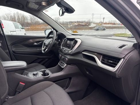Used 2022 GMC Terrain SLE w/ Driver Convenience Package image 10