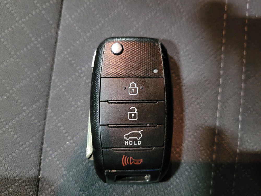Used 2016 Kia Sorento LX w/ LX Convenience Package AWD/4WD image 32