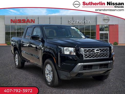Certified 2022 Nissan Frontier SV w/ Technology Package AWD/4WD image 1