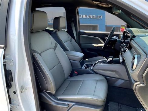 New 2026 Chevrolet Colorado ZR2 w/ Technology Package AWD/4WD image 14