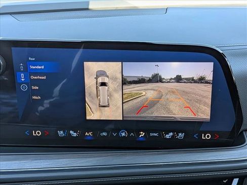 New 2025 Chevrolet Suburban Premier image 12