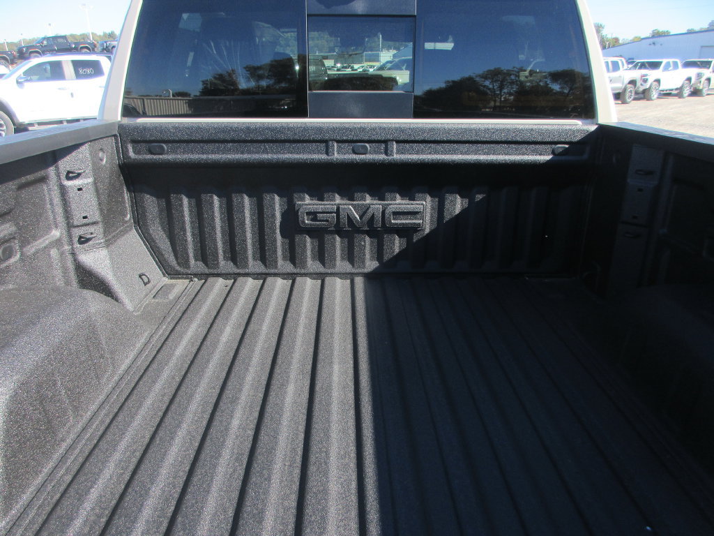 New 2026 GMC Sierra 1500 AT4 w/ AT4 Premium Package AWD/4WD image 6