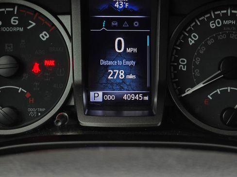 Used 2022 Toyota Tacoma SR5 image 27