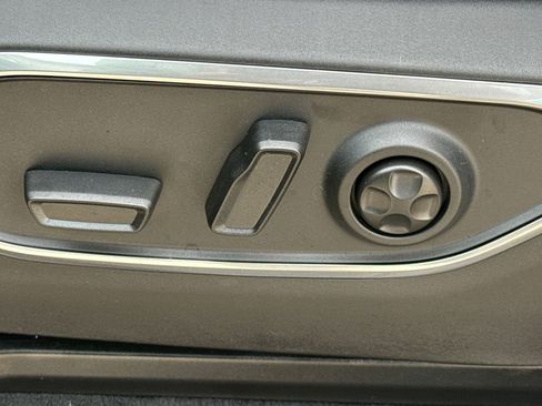 New 2026 Jeep Grand Wagoneer Limited image 23