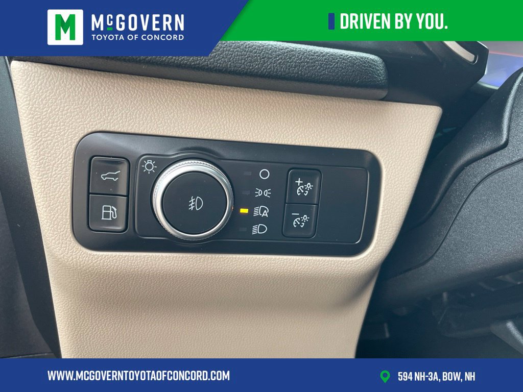 Used 2021 Ford Escape SEL FWD image 29