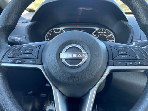 Used 2025 Nissan Altima 2.5 SV image 28