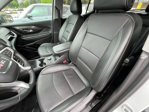 Used 2024 GMC Terrain SLT AWD/4WD image 38