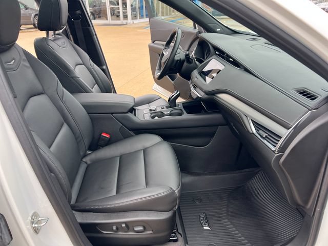 Certified 2023 Cadillac XT4 Premium Luxury w/ Cold Weather Package AWD/4WD image 16