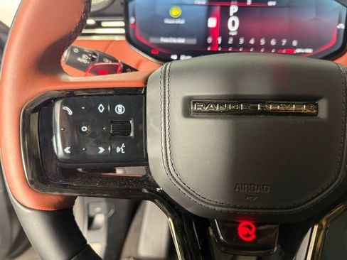 Used 2024 Land Rover Range Rover Sport AWD/4WD image 18